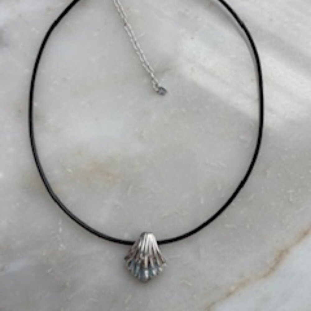 Sterling silver Shell choker necklace-Black leather-3" extender-